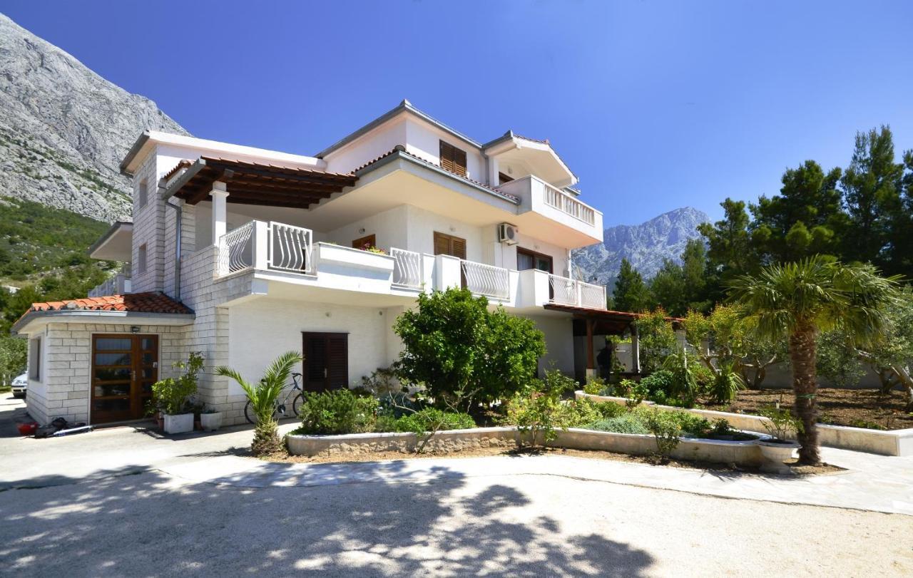 Family Friendly Apartments With A Swimming Pool Baska Voda, Makarska - 12442 Eksteriør bilde