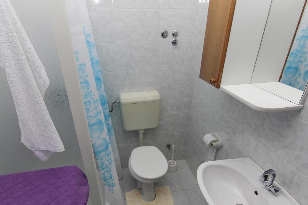Family Friendly Apartments With A Swimming Pool Baska Voda, Makarska - 12442 Eksteriør bilde