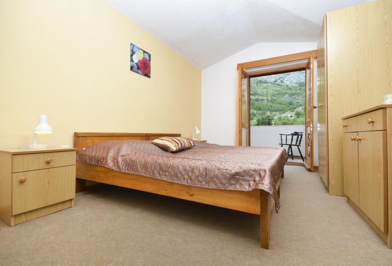 Family Friendly Apartments With A Swimming Pool Baska Voda, Makarska - 12442 Eksteriør bilde