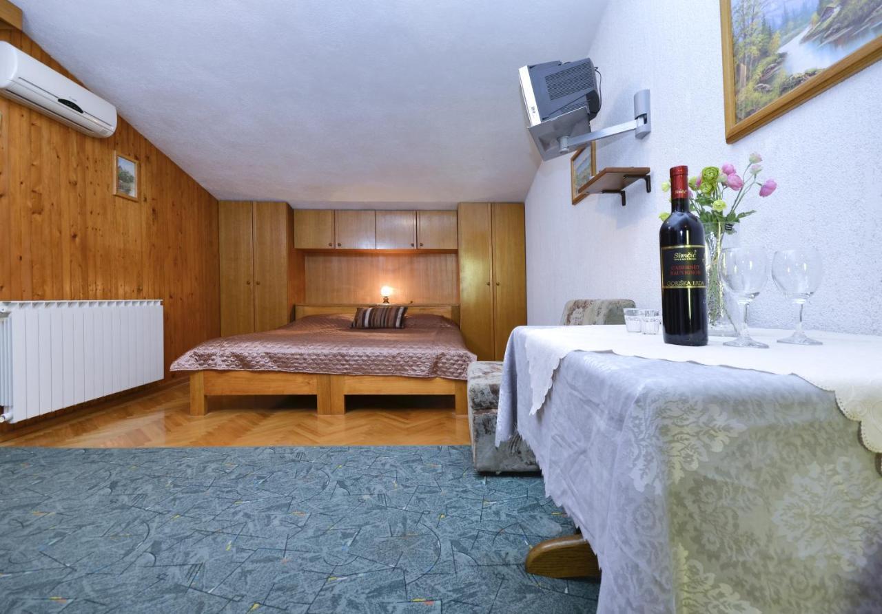 Family Friendly Apartments With A Swimming Pool Baska Voda, Makarska - 12442 Eksteriør bilde